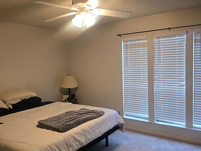 2314 Farnswood Cir — Photo 9