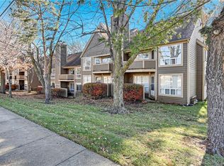 11138 Nieman Rd APT 201, Overland Park, KS 66210