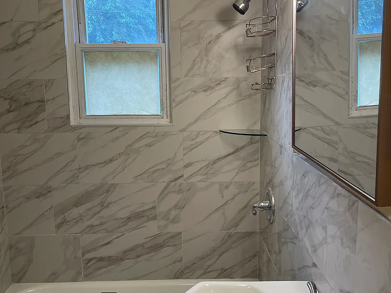 215 Elbridge St — Photo 17