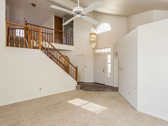 4th image of 1915 Birchwood Ct