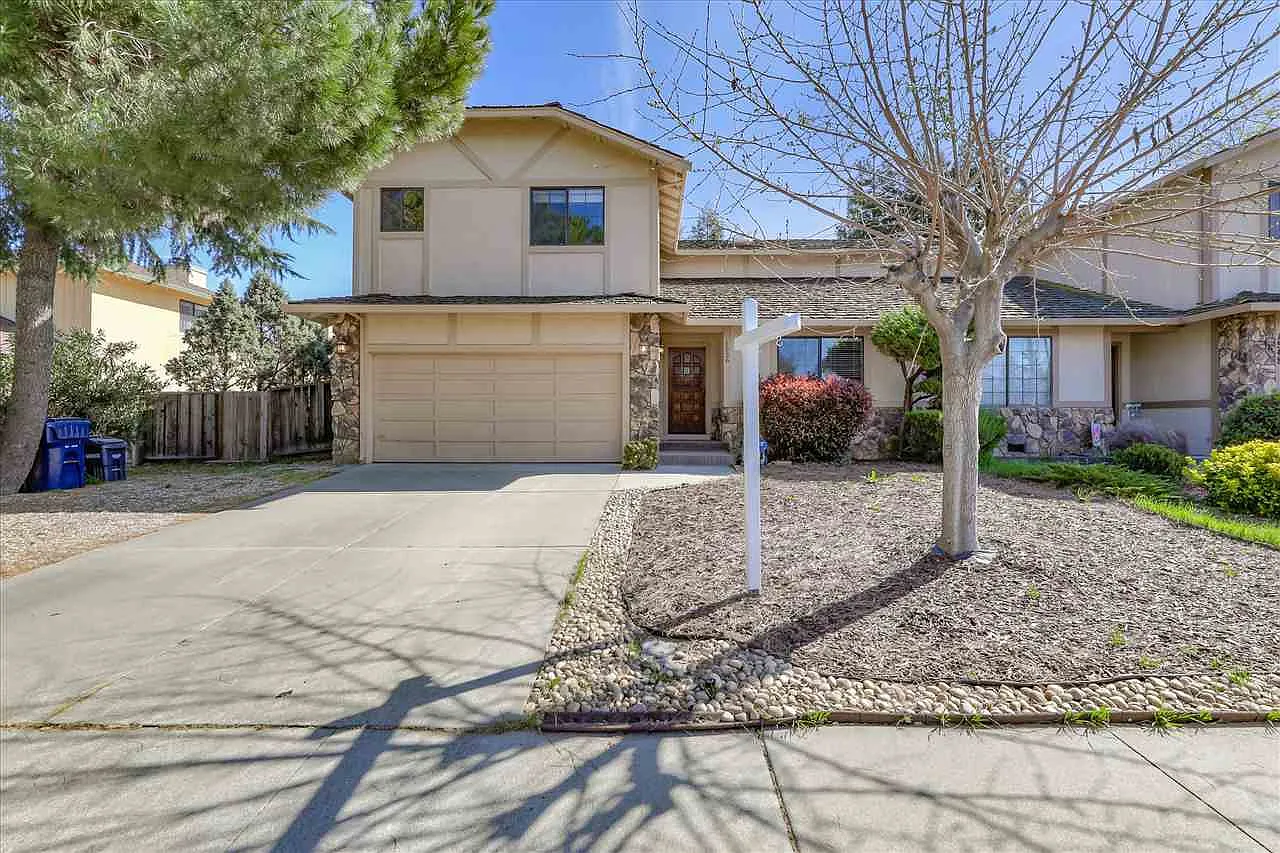 1536 Murdell Ln photo 1
