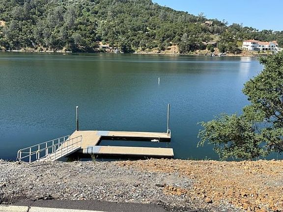 2nd image of 1012 Poker Flat Rd
