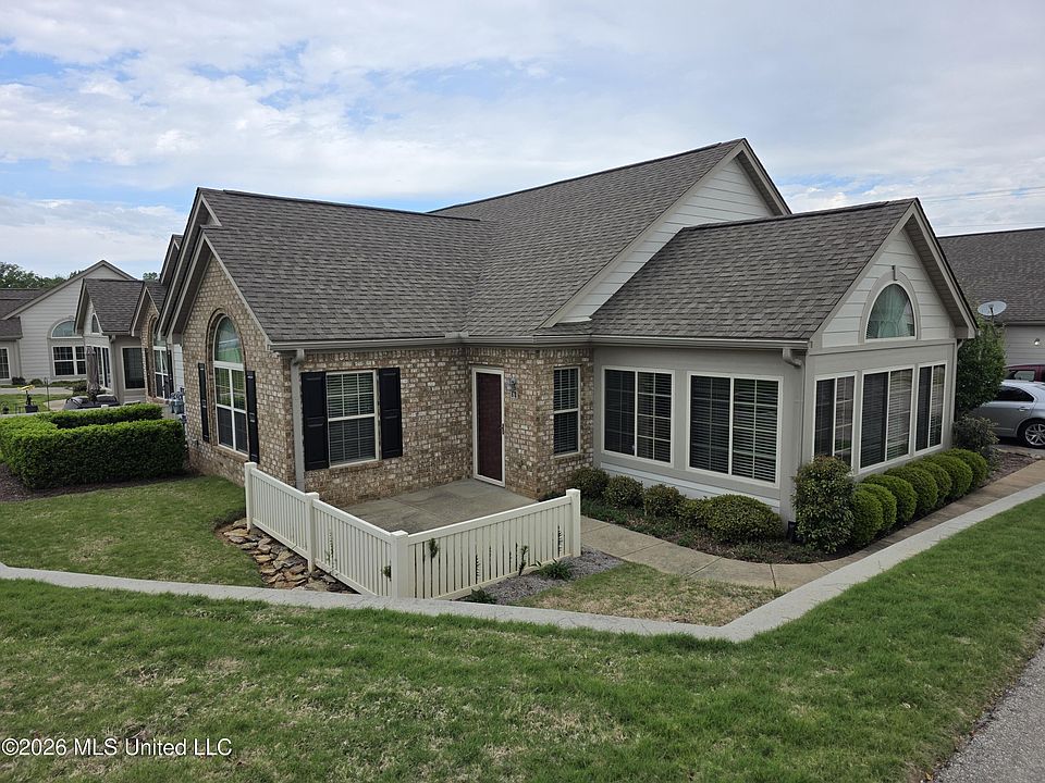 1st image of 8710 Parkview Oaks Cir