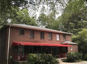 1515 Beech Valley Way NE, Atlanta, GA