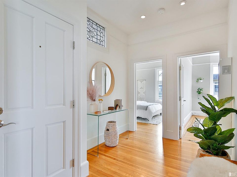 1st image of 568 Waller St