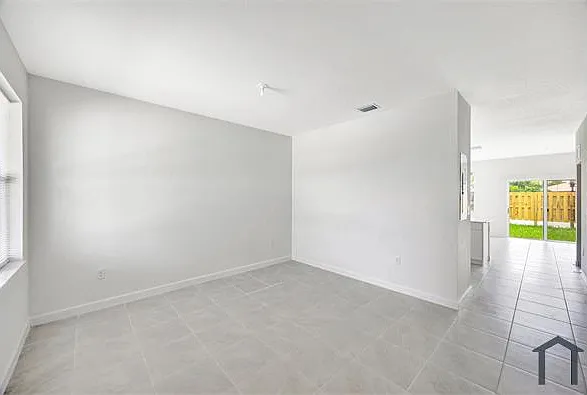 29264 SW 163rd Ct — Photo 2