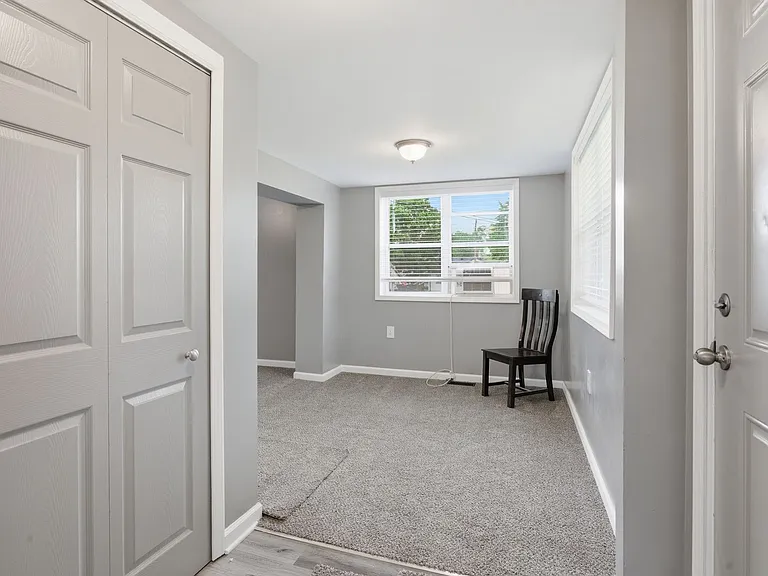 23060 Bernard St — Photo 8