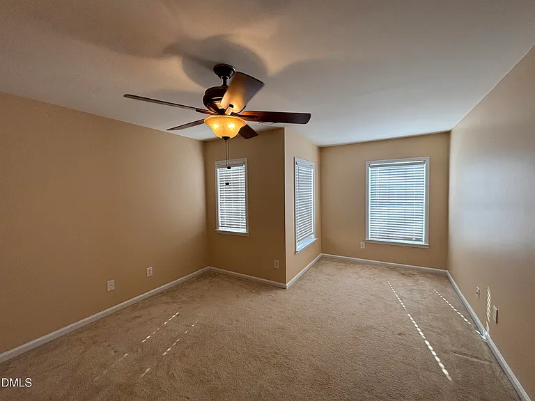 302 Lime Creek Ct — Photo 33
