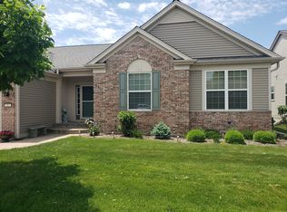 582 Tuscan View Dr, Elgin, IL 60124