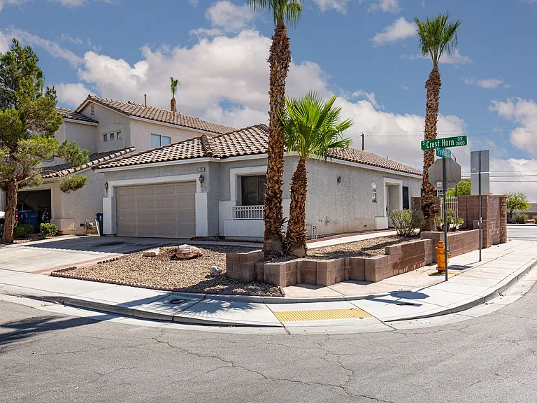 3790 Crest Horn Dr — Photo 3