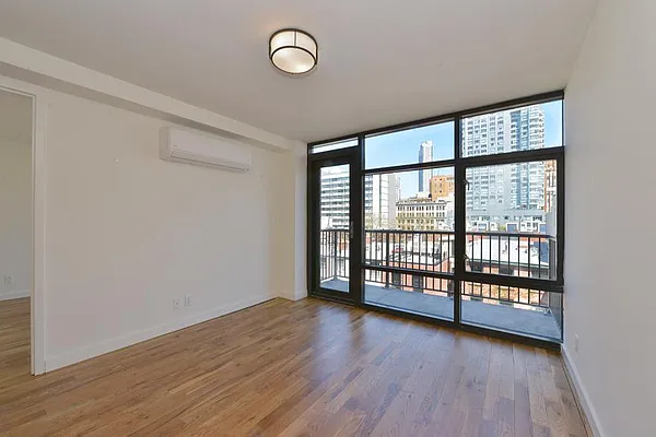 Rented by Brooklyn Bridge | media 20