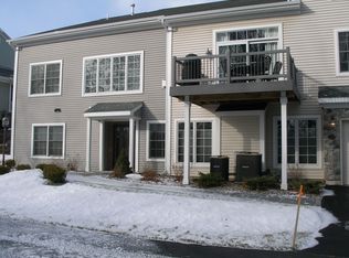 2374 Nott St E, Niskayuna, NY 12309