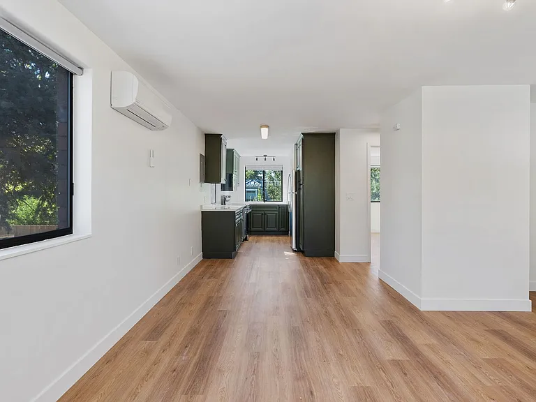 1016 E 900 S — Photo 51