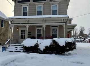 215 James St #1, Canastota, NY 13032