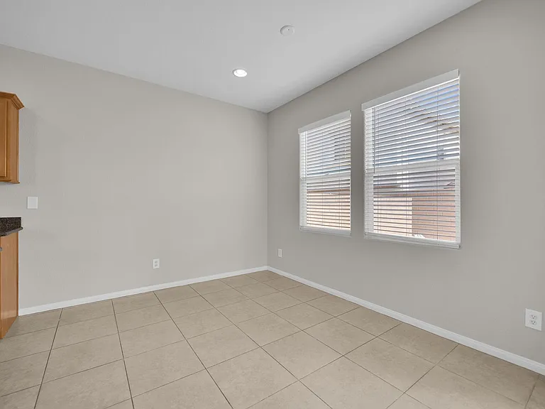 1548 Otero Valley Ct — Photo 38