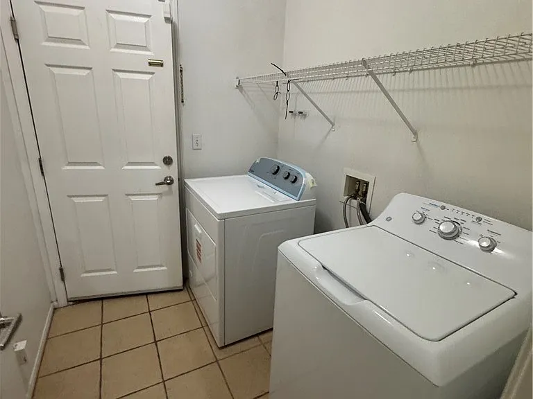 2294 Tedesca Dr — Photo 30