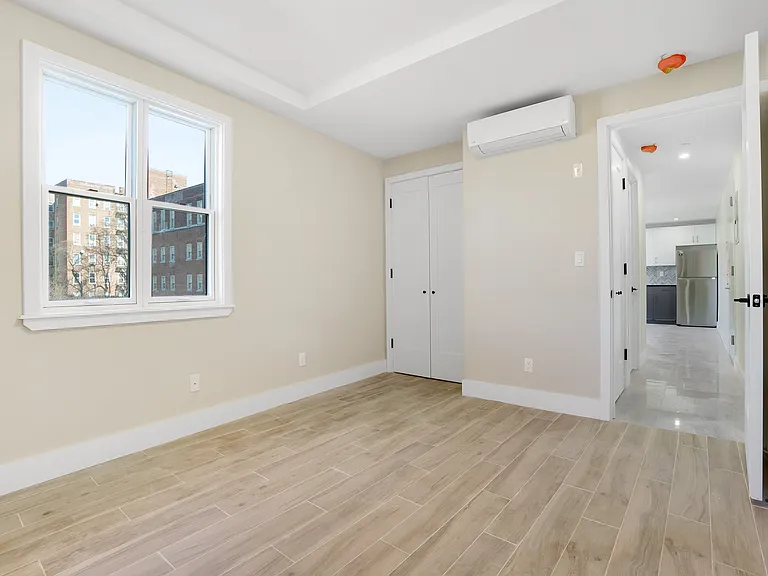 800 Empire Blvd #4E — Photo 7