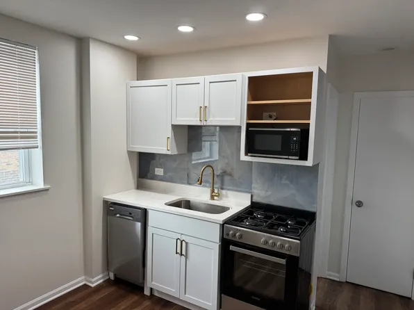 1555 N Milwaukee Ave APT 43, Chicago, IL 60622
