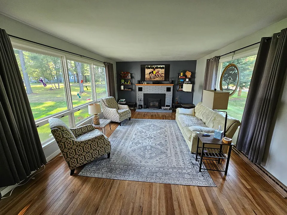 733 W Leather Ave