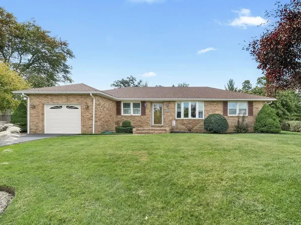 9202 Ravenwood Rd, Rosedale, MD 21237