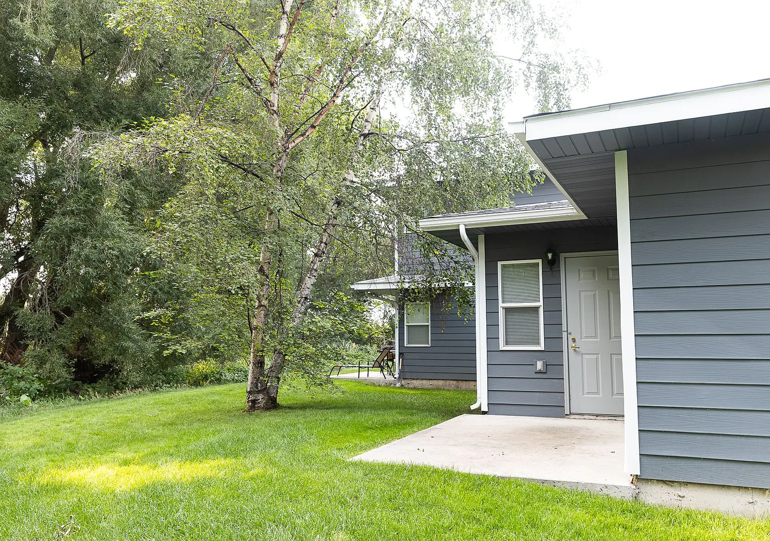 Oak Street Town Homes — Photo 2