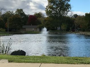 517 Oak St, Rochester, MI 48307