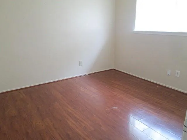 811 Whispering Pine Dr — Photo 10
