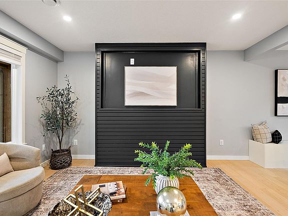 5th image of 3053 Jenner Rd