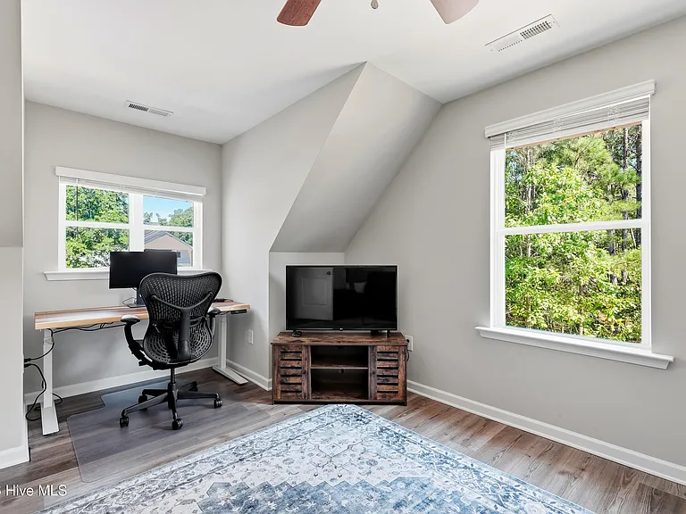 595 Bryant Rd — Photo 17