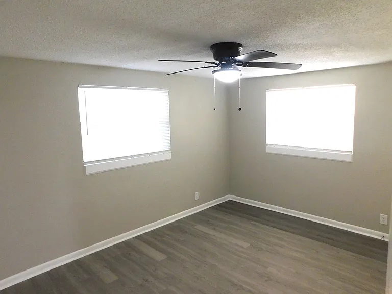 1348 Steele St #1 — Photo 7
