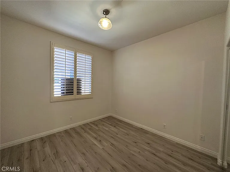 611 McKenna St — Photo 17