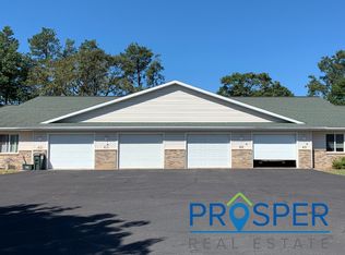 410 Twin Oak Dr #TW414X, Altoona, WI 54720