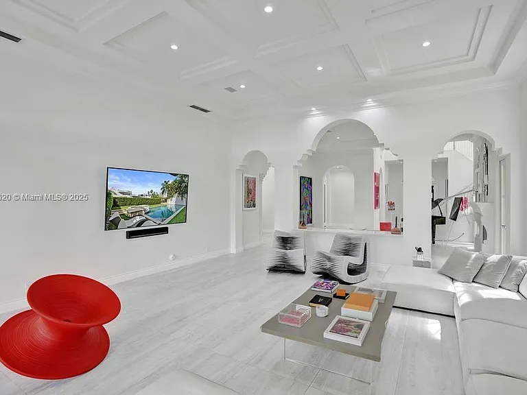 1516 Island Blvd — Photo 31