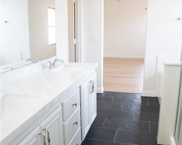 10808 Wallflower Ave — Photo 62