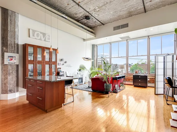 156 Porter St APT 206, East Boston, MA 02128