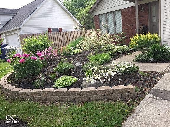 3rd image of 825 Westridge North Dr