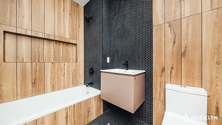 Rented by Nooklyn NYC LLC | media 43