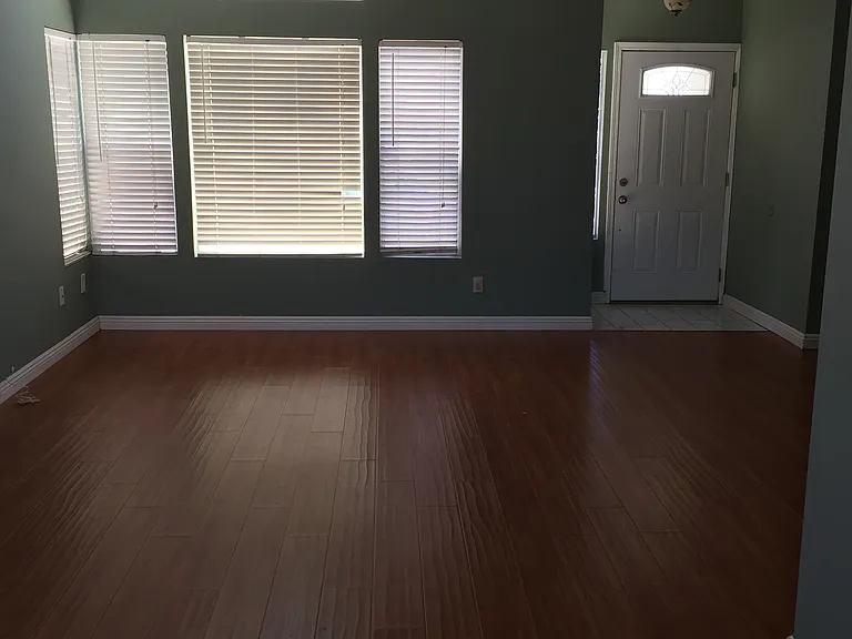 23803 Lone Pine Dr — Photo 2