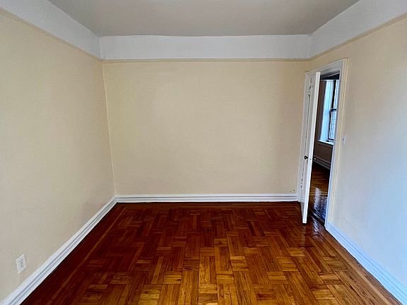 4th image of 46 Cooper St #5H