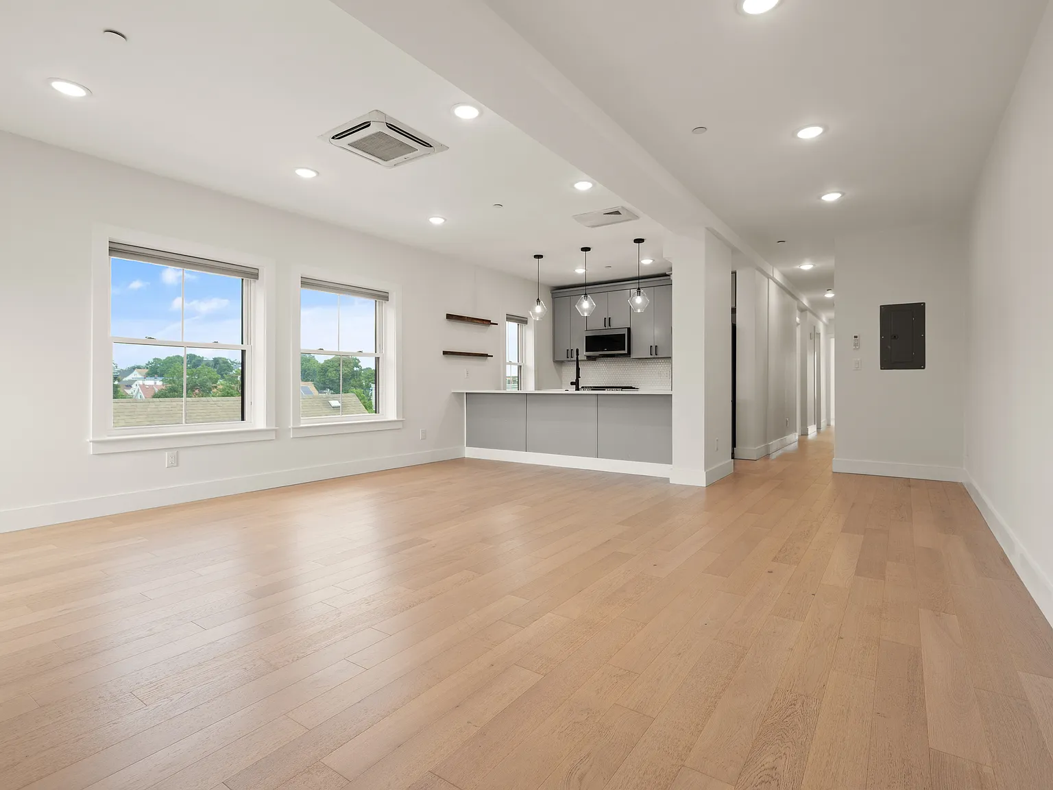 2 bed, 1115 sqft, $2,900 — Photo 3