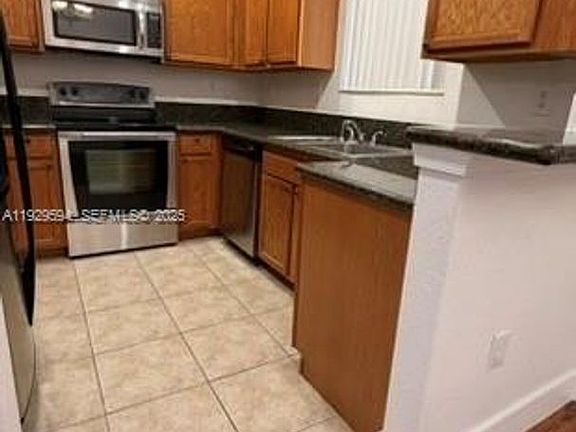 4th image of 21419 NW 13th Ct APT 110