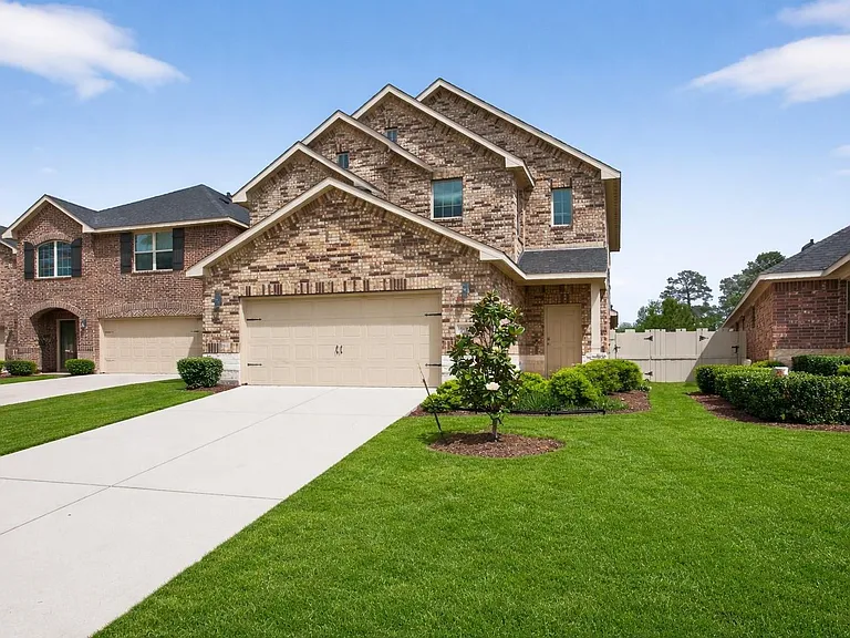 16817 Pink Wintergreen Dr — Photo 1