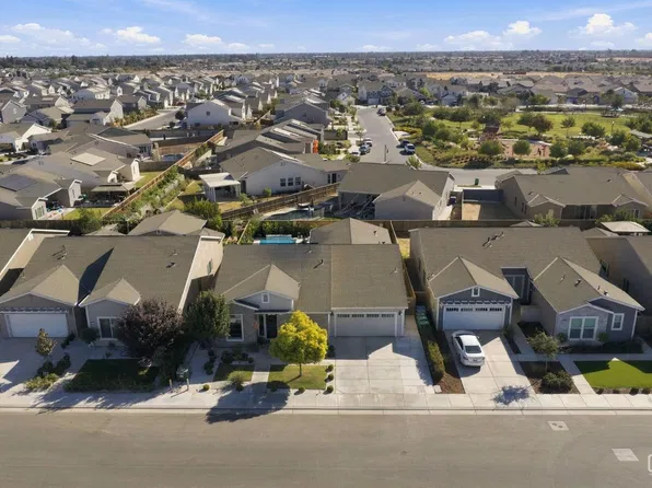 9413 Glenwood Springs Ln, Shafter, CA 93263