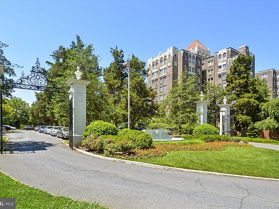 2nd image of 3900 Cathedral Ave NW #408A