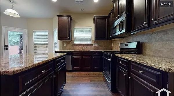 2700 Shepherd Valley St — Photo 3