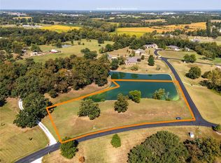 101 Tompkins Dr, Troy, MO 63379