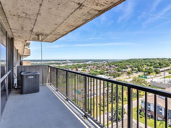 4th image of 600 Admiral Blvd APT 1702