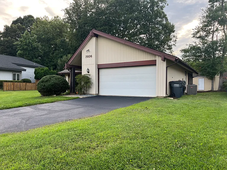 7606 Chancellor Way — Photo 6