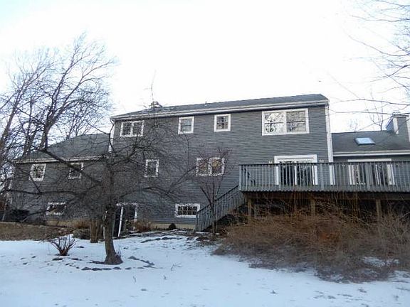 2nd image of 40 Maplewood Dr