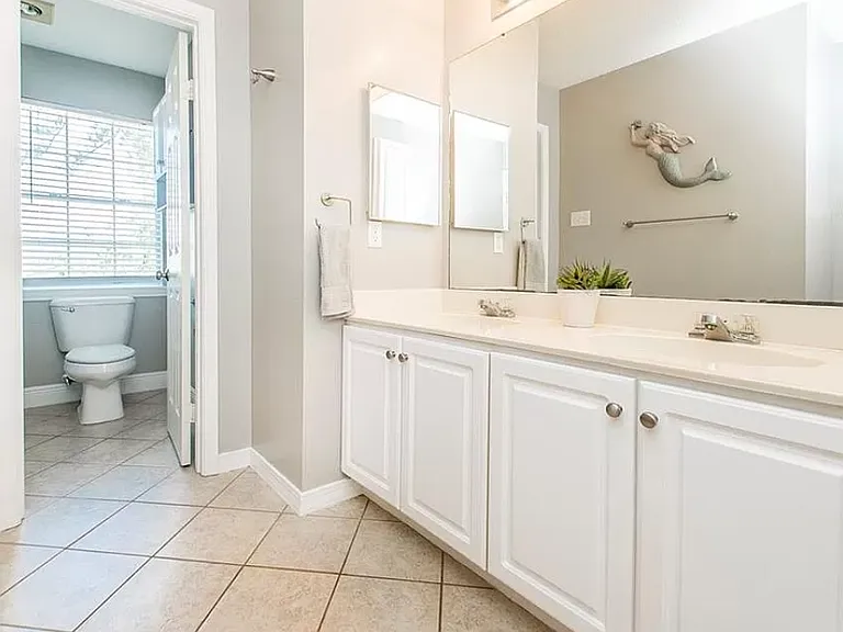105 Larchwood Dr — Photo 18